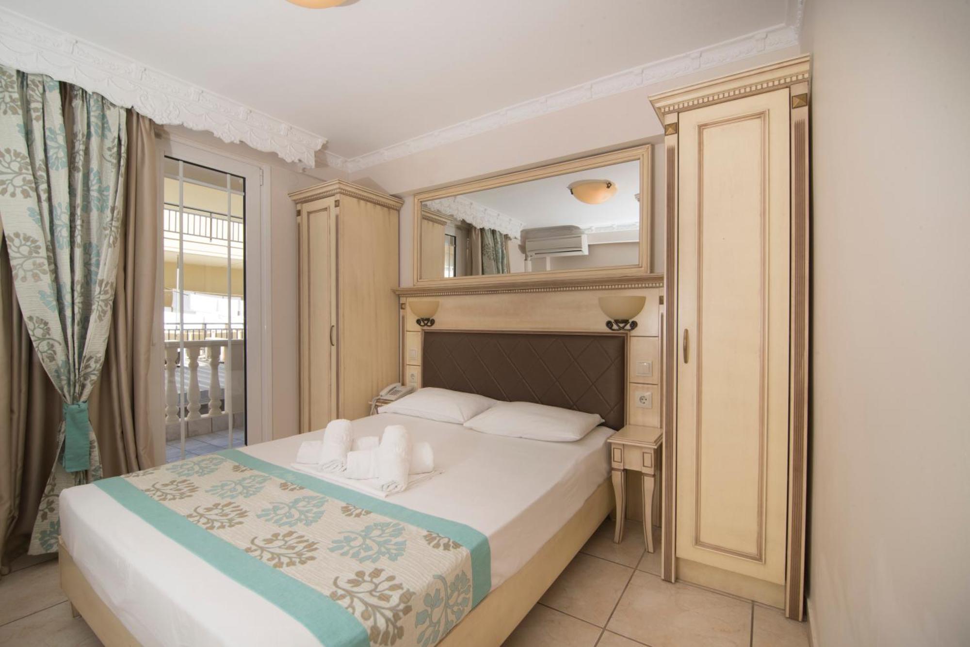Parthenon Art Hotel Olympiakí Aktí Dış mekan fotoğraf